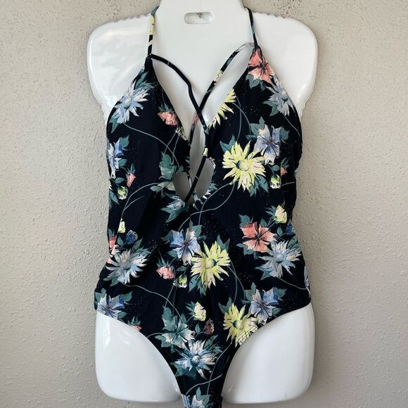 O'Neill Other - NWOT O’Neill One Piece Swim Suit Size XL